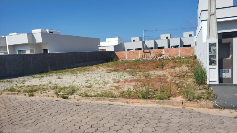 Terreno à Venda, 360 m² em Bairro Joaia - Tijucas