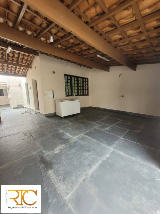 Imagem Casa com 3 Quartos à Venda, 172 m² em Jardim Internacional - São Paulo Imagem Casa com 3 Quartos à Venda, 172 m² em Jardim Internacional - São Paulo
