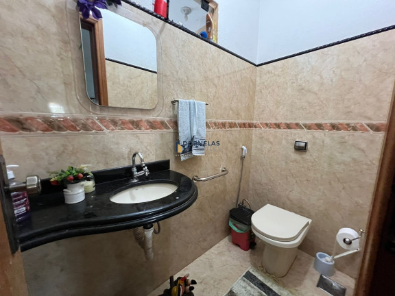 Imagem Casa com 5 Quartos à Venda, 250 m² em Guará Ii - Brasília Imagem Casa com 5 Quartos à Venda, 250 m² em Guará Ii - Brasília