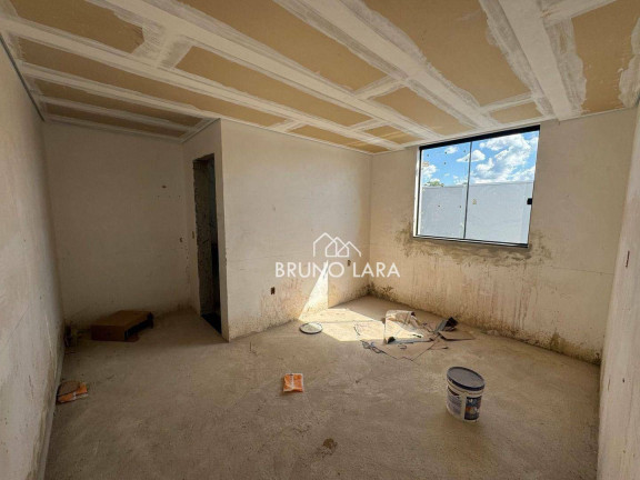 Imagem Casa com 3 Quartos à Venda, 80 m² em Guaruja Mansões - Betim