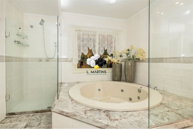 Imagem Casa com 4 Quartos à Venda, 525 m² em Jardim Sabará - Porto Alegre Imagem Casa com 4 Quartos à Venda, 525 m² em Jardim Sabará - Porto Alegre