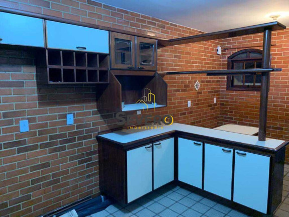 Imagem Casa com 3 Quartos à Venda, 320 m² em Centro - São Gonçalo Imagem Casa com 3 Quartos à Venda, 320 m² em Centro - São Gonçalo