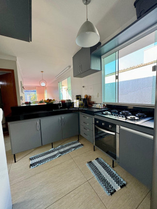 Imagem Casa com 3 Quartos à Venda, 200 m² em Morada De Laranjeiras - Serra Imagem Casa com 3 Quartos à Venda, 200 m² em Morada De Laranjeiras - Serra