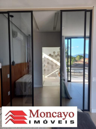 Imagem Sobrado com 3 Quartos à Venda, 381 m² em Poiares - Caraguatatuba
