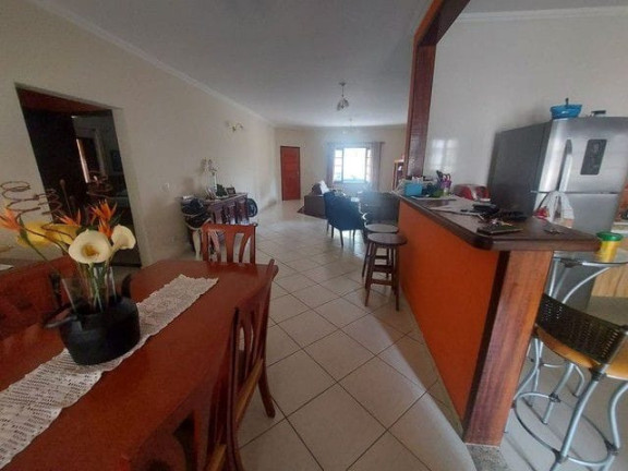 Casa com 2 Quartos à Venda, 174 m² em Portal Da Mantiqueira - Taubaté