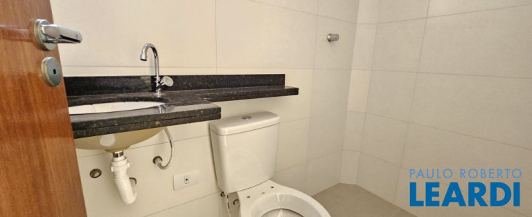 Imagem Cobertura com 2 Quartos à Venda, 90 m² em Vila Scarpelli - Santo André