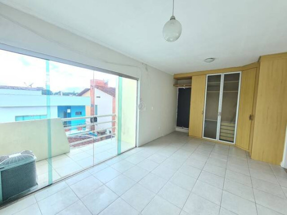 Imagem Casa à Venda, 250 m² em Flores - Manaus Imagem Casa à Venda, 250 m² em Flores - Manaus