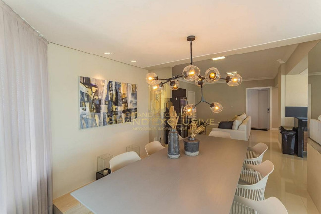 Imagem Apartamento com 3 Quartos à Venda, 142 m² em Pioneiros - Balneário Camboriú