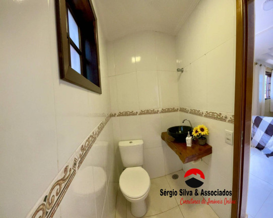 Imagem Casa com 3 Quartos para Alugar, em Campos Do Jordão Imagem Casa com 3 Quartos para Alugar, em Campos Do Jordão