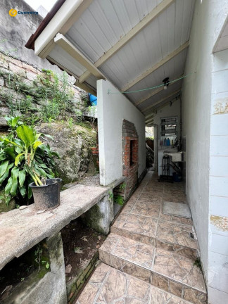 Imagem Casa com 3 Quartos à Venda, em Agronômica - Florianópolis Imagem Casa com 3 Quartos à Venda, em Agronômica - Florianópolis