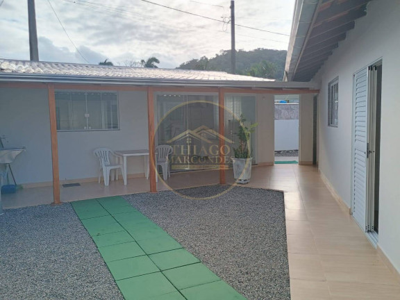 Imagem Casa com 3 Quartos à Venda, 166 m² em Centro - Guaratuba