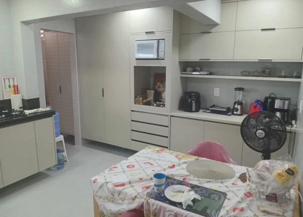 Imagem Casa com 4 Quartos à Venda, 220 m² em Buraquinho - Lauro De Freitas