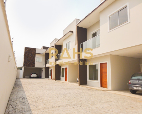 Imagem Casa com 3 Quartos à Venda, 154 m² em Bom Retiro - Joinville Imagem Casa com 3 Quartos à Venda, 154 m² em Bom Retiro - Joinville