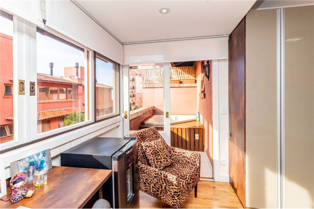 Imagem Casa de Condomínio com 3 Quartos à Venda, 214 m² em Vila Jardim - Porto Alegre