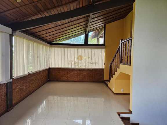 Imagem Casa com 4 Quartos à Venda, 202 m² em Parque Do Imbui - Teresópolis