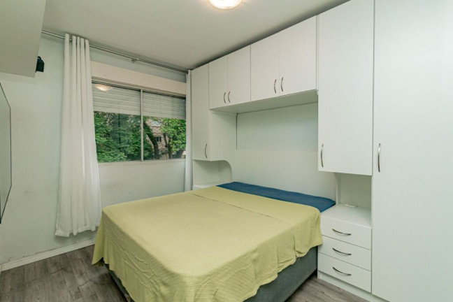 Imagem Apartamento com 3 Quartos à Venda, 63 m² em Santo Antônio - Porto Alegre