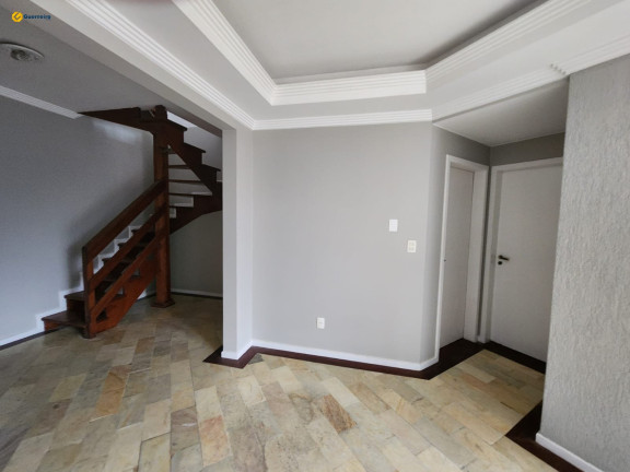 Cobertura com 3 Quartos à Venda, 164 m² em Pantanal - Florianópolis