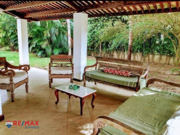 Imagem Casa com 4 Quartos para Alugar, 380 m² em Estrada Do Coco - Lauro De Freitas