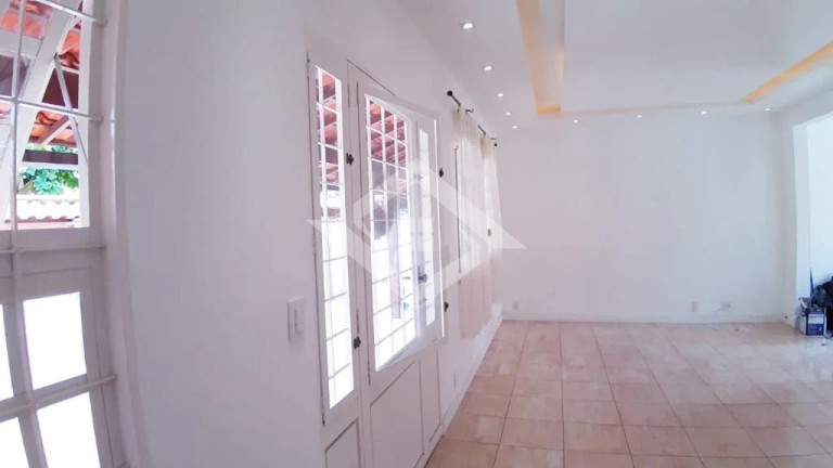 Imagem Casa com 3 Quartos à Venda, 270 m² em Guaratiba - Rio De Janeiro