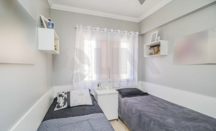 Imagem Apartamento com 3 Quartos à Venda, 66 m² em Santo Antônio - Porto Alegre Imagem Apartamento com 3 Quartos à Venda, 66 m² em Santo Antônio - Porto Alegre