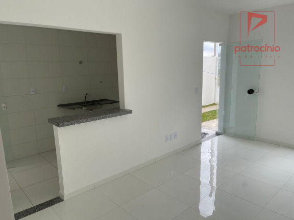 Imagem Casa com 2 Quartos à Venda, 61 m² em Conceição - Feira De Santana