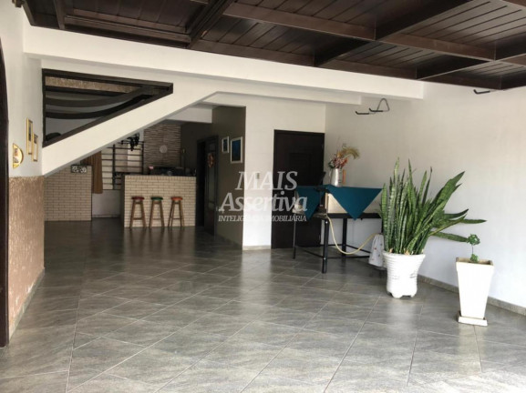 Imagem Casa com 2 Quartos para Alugar, 375 m² em São Jorge - Novo Hamburgo Imagem Casa com 2 Quartos para Alugar, 375 m² em São Jorge - Novo Hamburgo