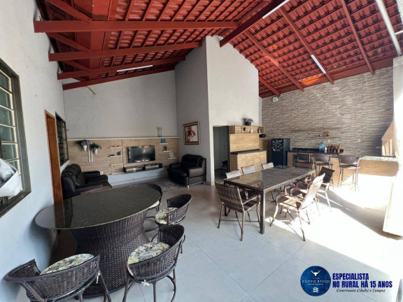 Imagem Casa com 3 Quartos à Venda, 360 m² em Vila Rezende - Goiânia Imagem Casa com 3 Quartos à Venda, 360 m² em Vila Rezende - Goiânia