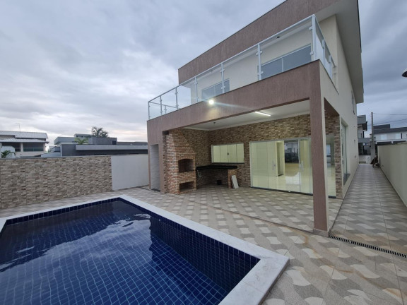 Imagem Casa com 3 Quartos à Venda, 300 m² em Jardim Guacyra - Itanhaém Imagem Casa com 3 Quartos à Venda, 300 m² em Jardim Guacyra - Itanhaém