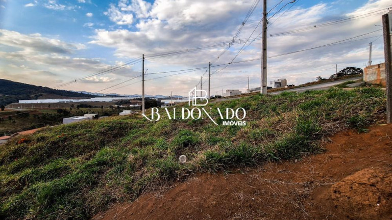 Imagem Terreno à Venda, 202 m² em Centro - Extrema Imagem Terreno à Venda, 202 m² em Centro - Extrema