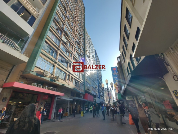 Sala Comercial à Venda, 35 m² em Centro - Florianópolis