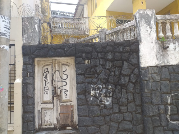 Imagem Casa com 12 Quartos à Venda, em Barra - Salvador Imagem Casa com 12 Quartos à Venda, em Barra - Salvador