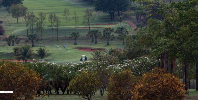 Terreno à Venda, 2.582 m² em Vila Do Golf - Ribeirão Preto