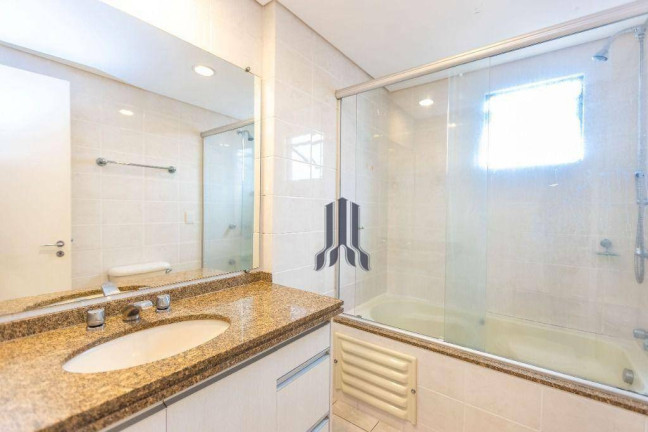 Imagem Apartamento com 3 Quartos à Venda, 119 m² em água Verde - Curitiba Imagem Apartamento com 3 Quartos à Venda, 119 m² em água Verde - Curitiba