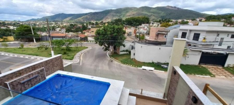 Imagem Casa com 3 Quartos à Venda, 200 m² em Jardim Maristela - Atibaia Imagem Casa com 3 Quartos à Venda, 200 m² em Jardim Maristela - Atibaia