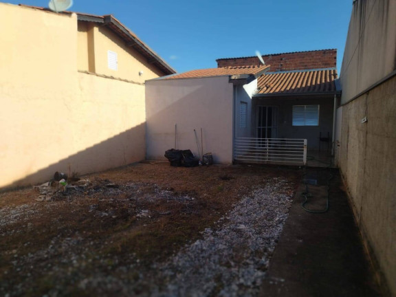 Imagem Casa com 2 Quartos à Venda, 140 m² em Bragança Paulista Imagem Casa com 2 Quartos à Venda, 140 m² em Bragança Paulista