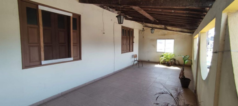 Imagem Casa com 5 Quartos à Venda, 700 m² em Cajazeiras V - Salvador Imagem Casa com 5 Quartos à Venda, 700 m² em Cajazeiras V - Salvador