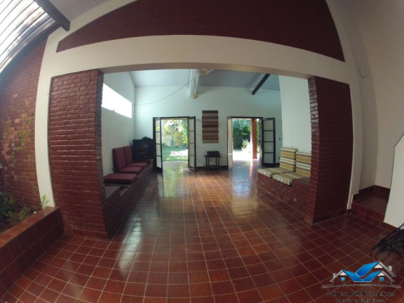 Casa com 5 Quartos à Venda, 253 m² em Enseada - Ubatuba