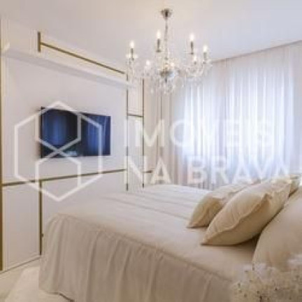 Imagem Apartamento com 4 Quartos à Venda, 167 m² em Centro - Balneário Camboriú Imagem Apartamento com 4 Quartos à Venda, 167 m² em Centro - Balneário Camboriú