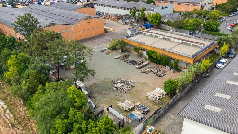 Imagem Imóvel Comercial à Venda, 2.383 m² em Cidade Industrial - Curitiba Imagem Imóvel Comercial à Venda, 2.383 m² em Cidade Industrial - Curitiba
