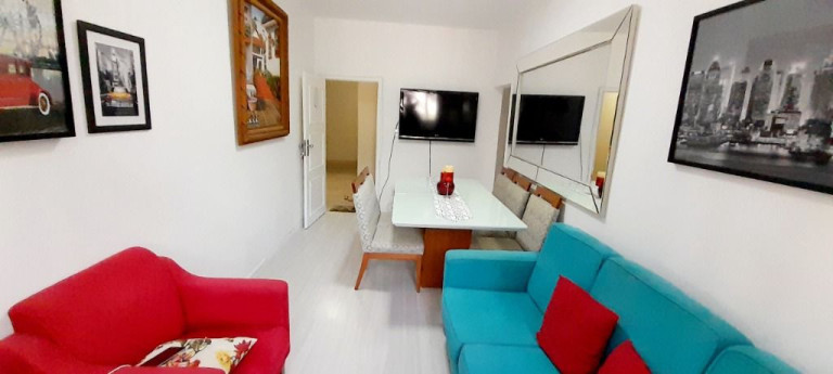 Imagem Apartamento com 2 Quartos à Venda, 61 m² em Copacabana - Rio De Janeiro