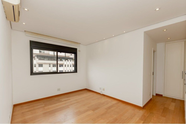 Imagem Cobertura com 3 Quartos à Venda, 333 m² em Jardim Panorama - São Paulo