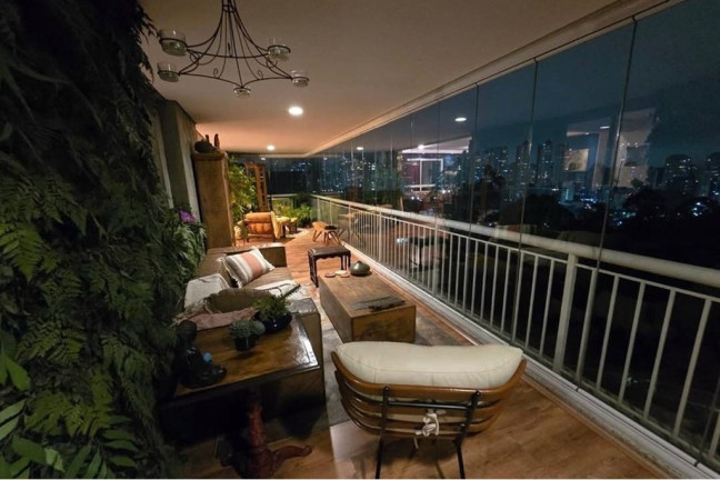 Imagem Imóvel com 4 Quartos à Venda, 260 m² em Vila Andrade - São Paulo