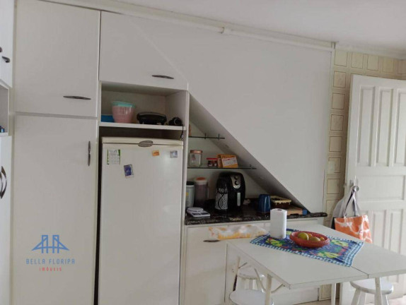 Imagem Casa com 6 Quartos à Venda, 250 m² em Capoeiras - Florianópolis
