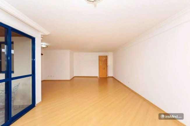 Imagem Apartamento com 3 Quartos à Venda, 131 m² em Centro - Curitiba