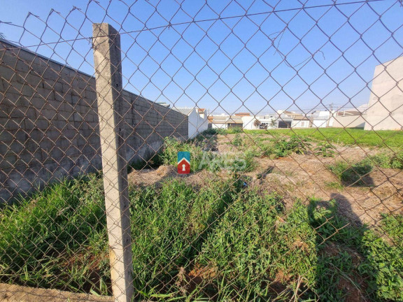 Imagem Terreno à Venda, 300 m² em Parque Universitário - Americana