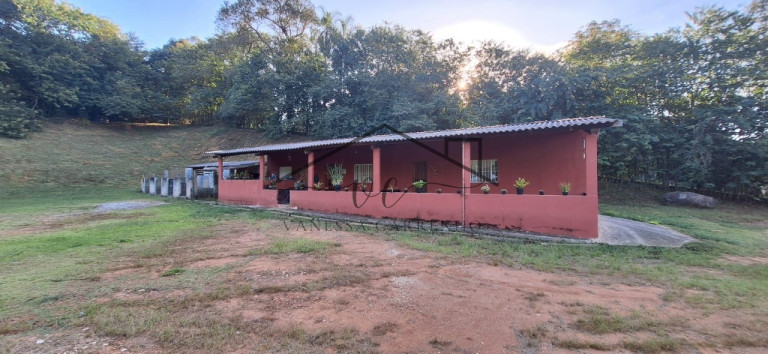 Imagem Imóvel com 2 Quartos à Venda, 4.305 m² em Jardim Camargo (canguera) - São Roque