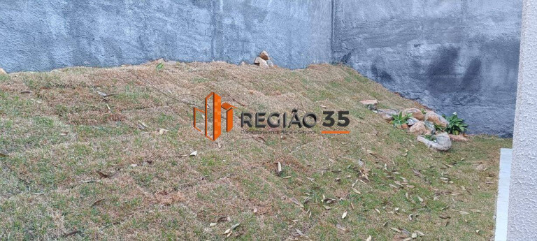 Imagem Casa com 3 Quartos à Venda, 110 m² em Jardim Bandeirantes - Poços De Caldas