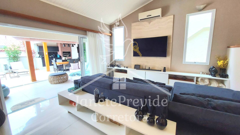 Imagem Casa de Condomínio com 4 Quartos à Venda, 300 m² em Alphaville - Santana De Parnaíba Imagem Casa de Condomínio com 4 Quartos à Venda, 300 m² em Alphaville - Santana De Parnaíba