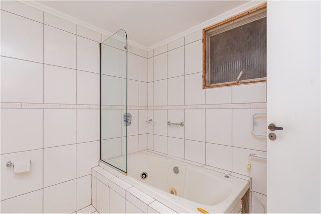 Imagem Imóvel com 3 Quartos à Venda,  em Auxiliadora - Porto Alegre