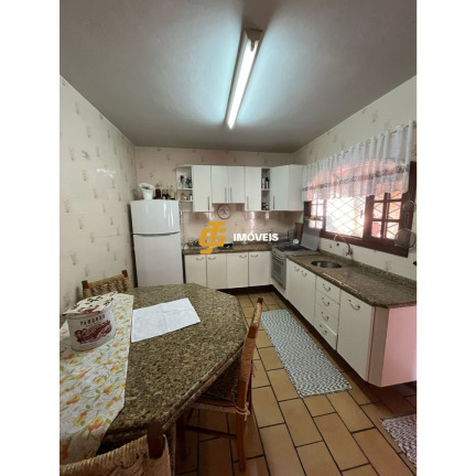 Imagem Casa com 3 Quartos para Alugar, em Centro - Balneário Camboriú Imagem Casa com 3 Quartos para Alugar, em Centro - Balneário Camboriú
